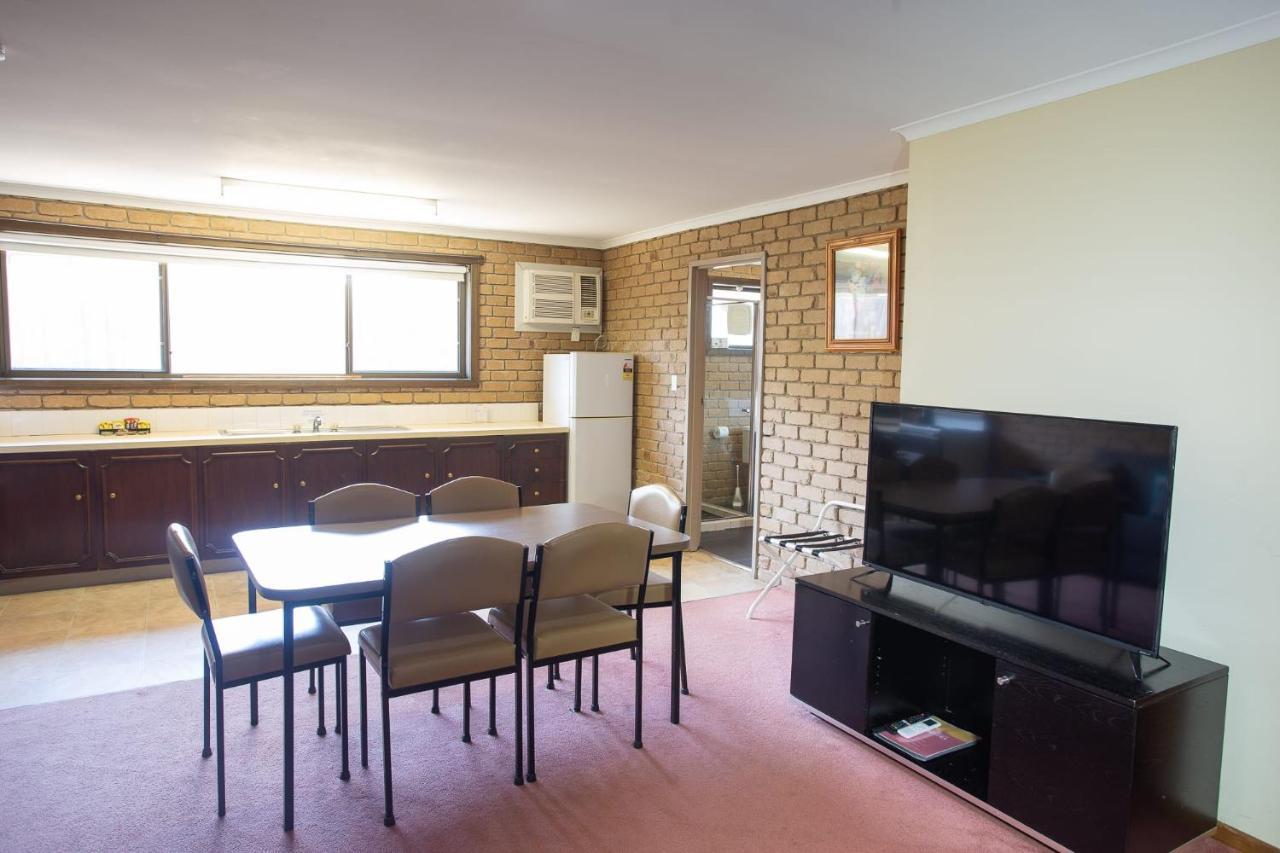Goldfields Motel Стауэлл Экстерьер фото