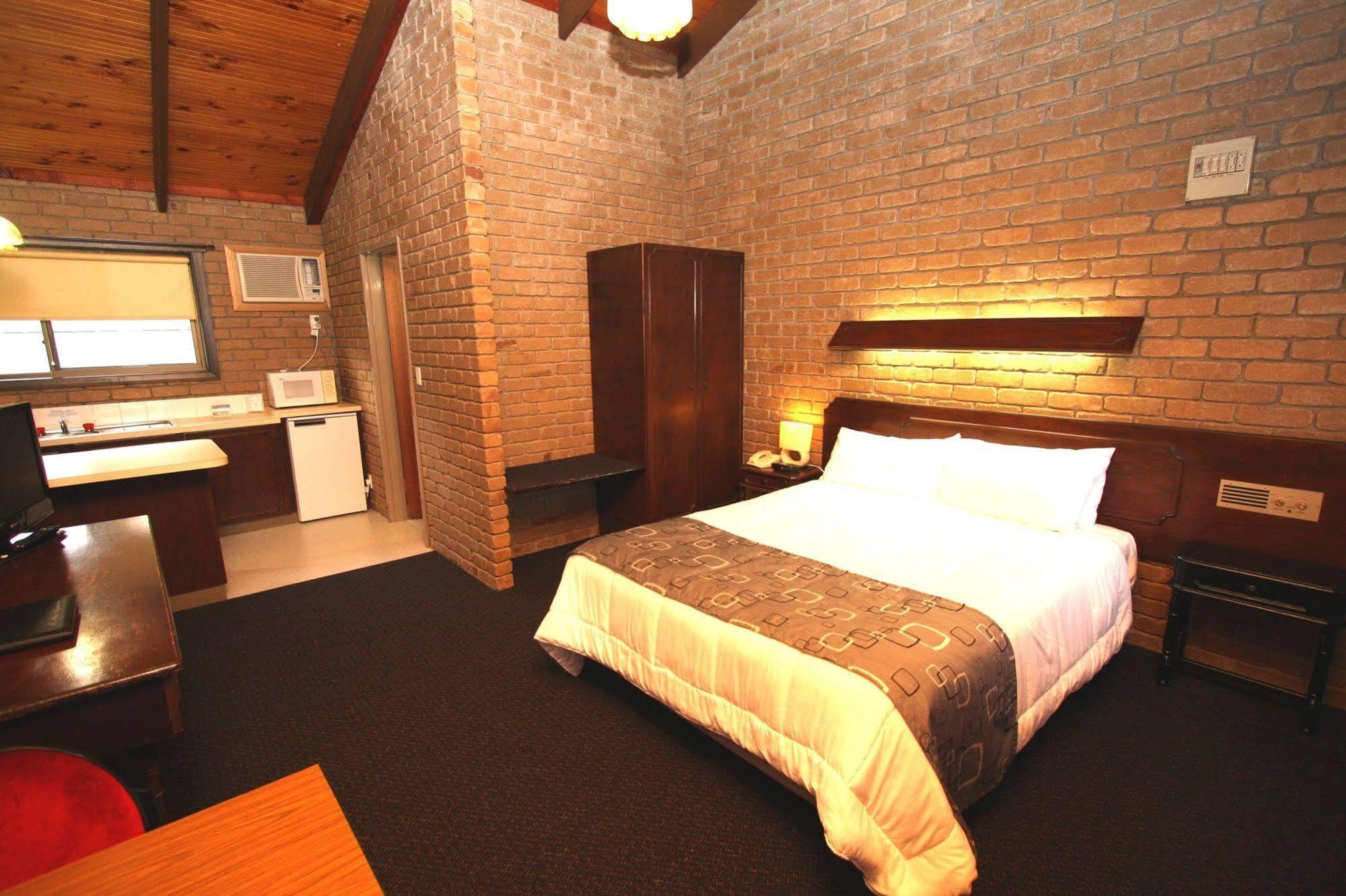 Goldfields Motel Стауэлл Экстерьер фото