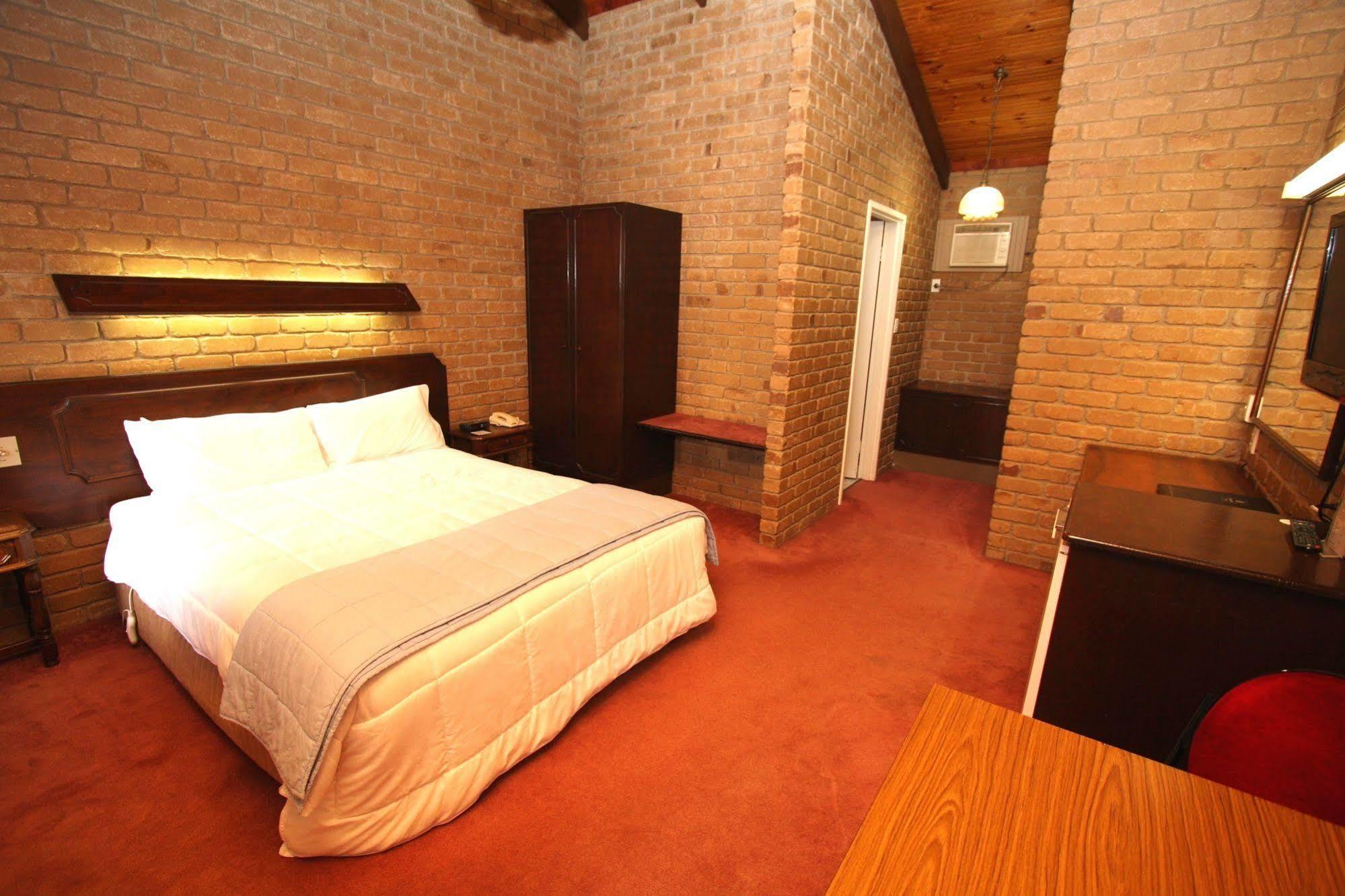 Goldfields Motel Стауэлл Экстерьер фото