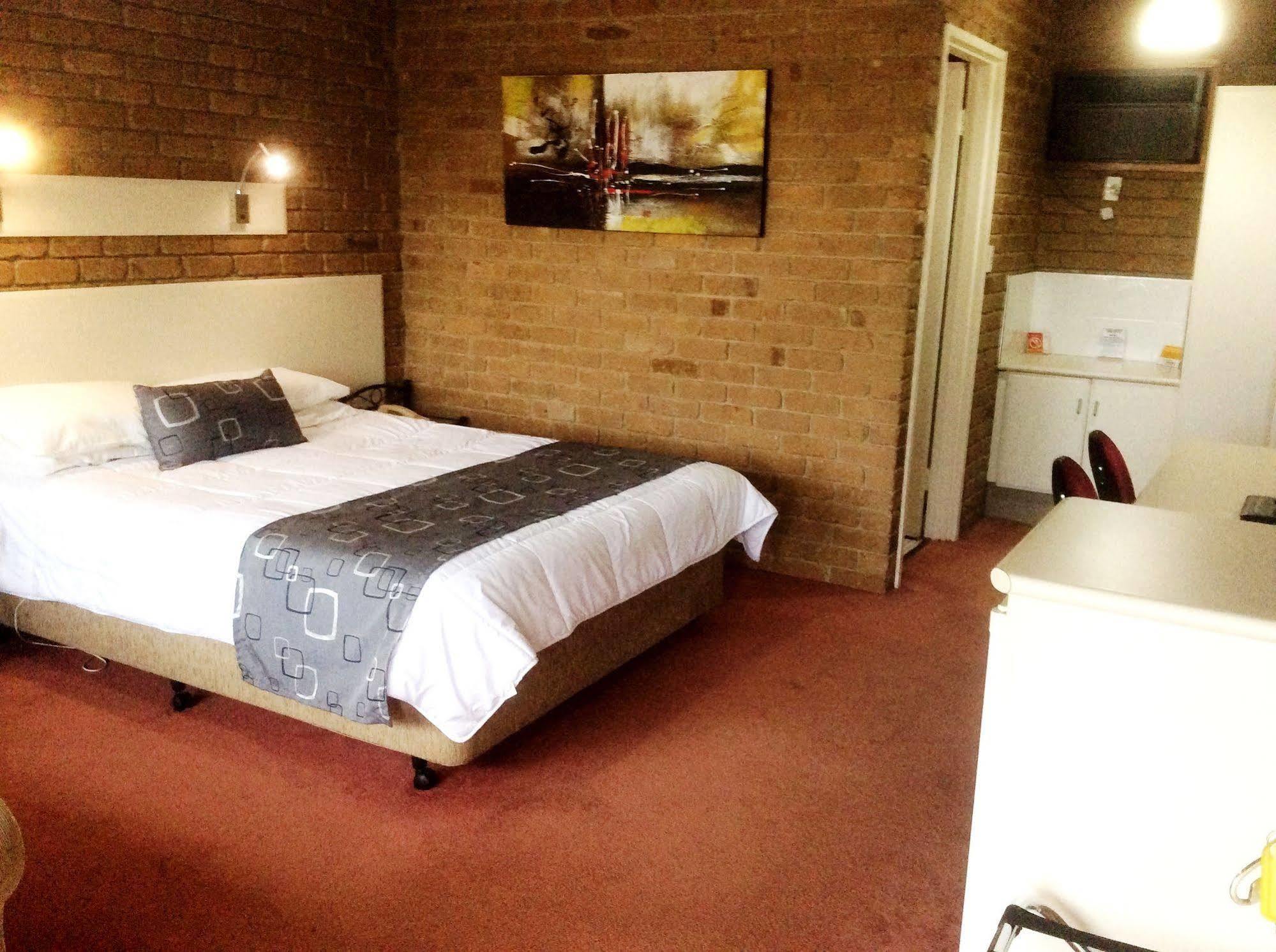 Goldfields Motel Стауэлл Экстерьер фото