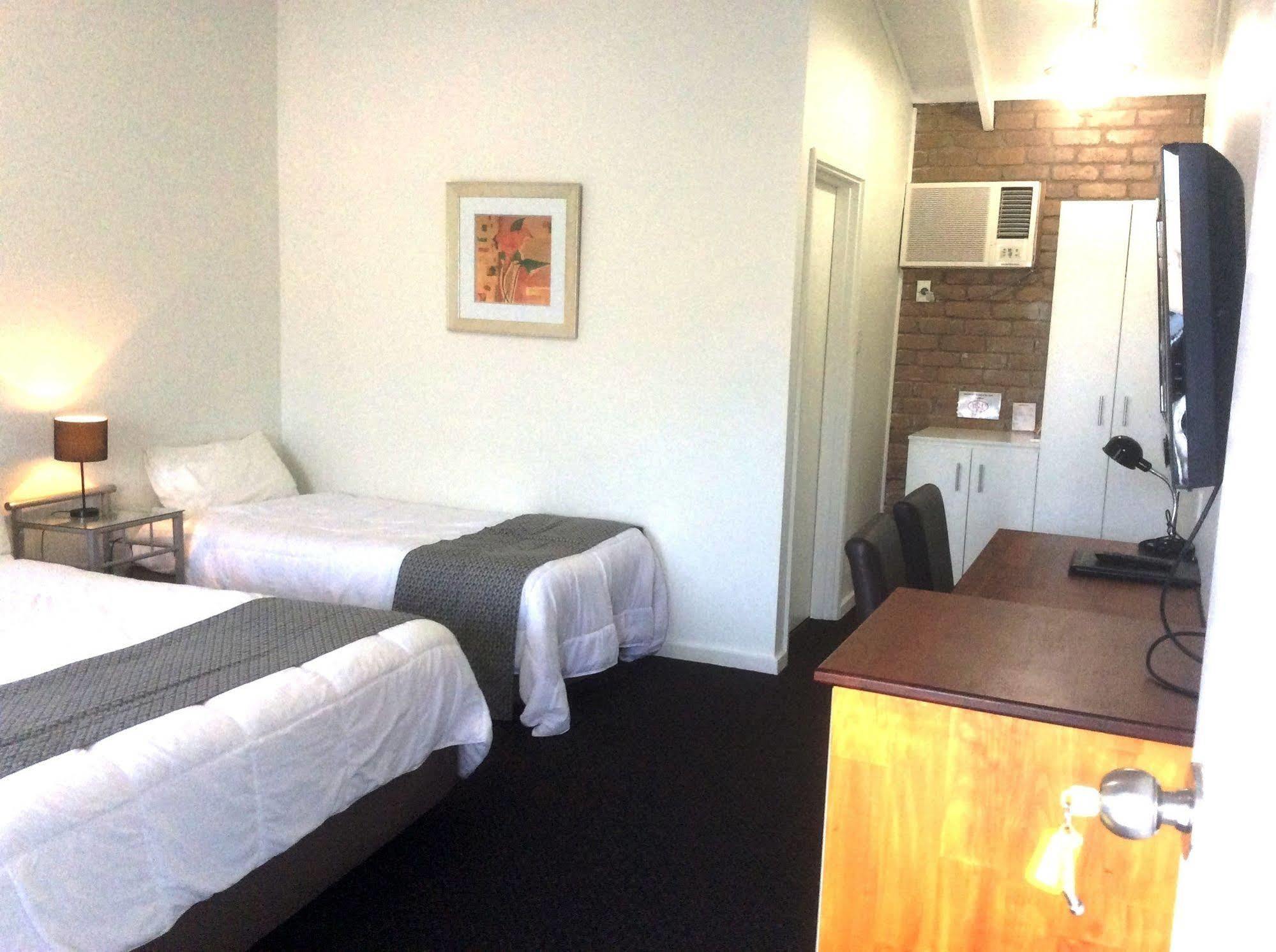 Goldfields Motel Стауэлл Экстерьер фото