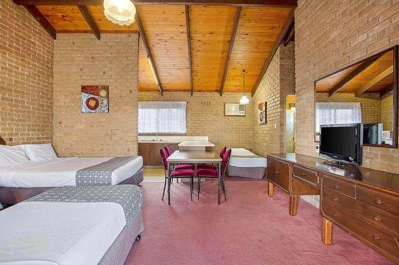 Goldfields Motel Стауэлл Экстерьер фото